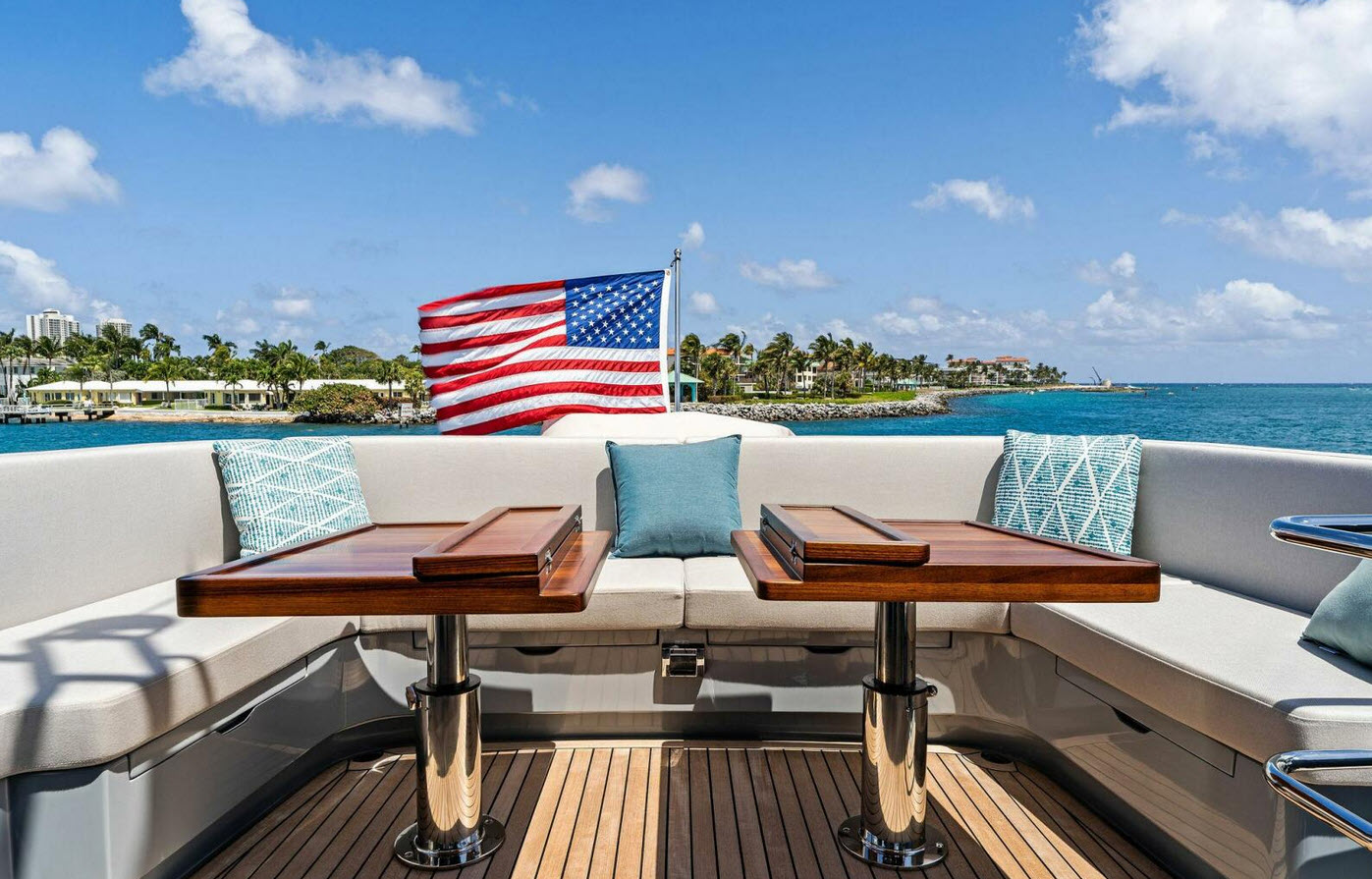 78 fly aquitalia anchored in south florida waters