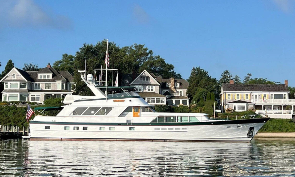 91 foot motor yacht for sale near palm beach boat show