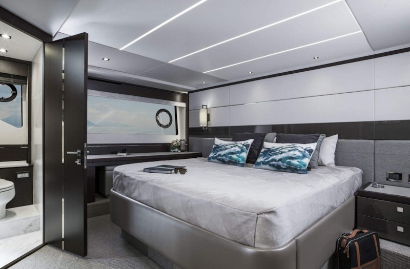 Strategic Dreams Sunseeker 74 Master