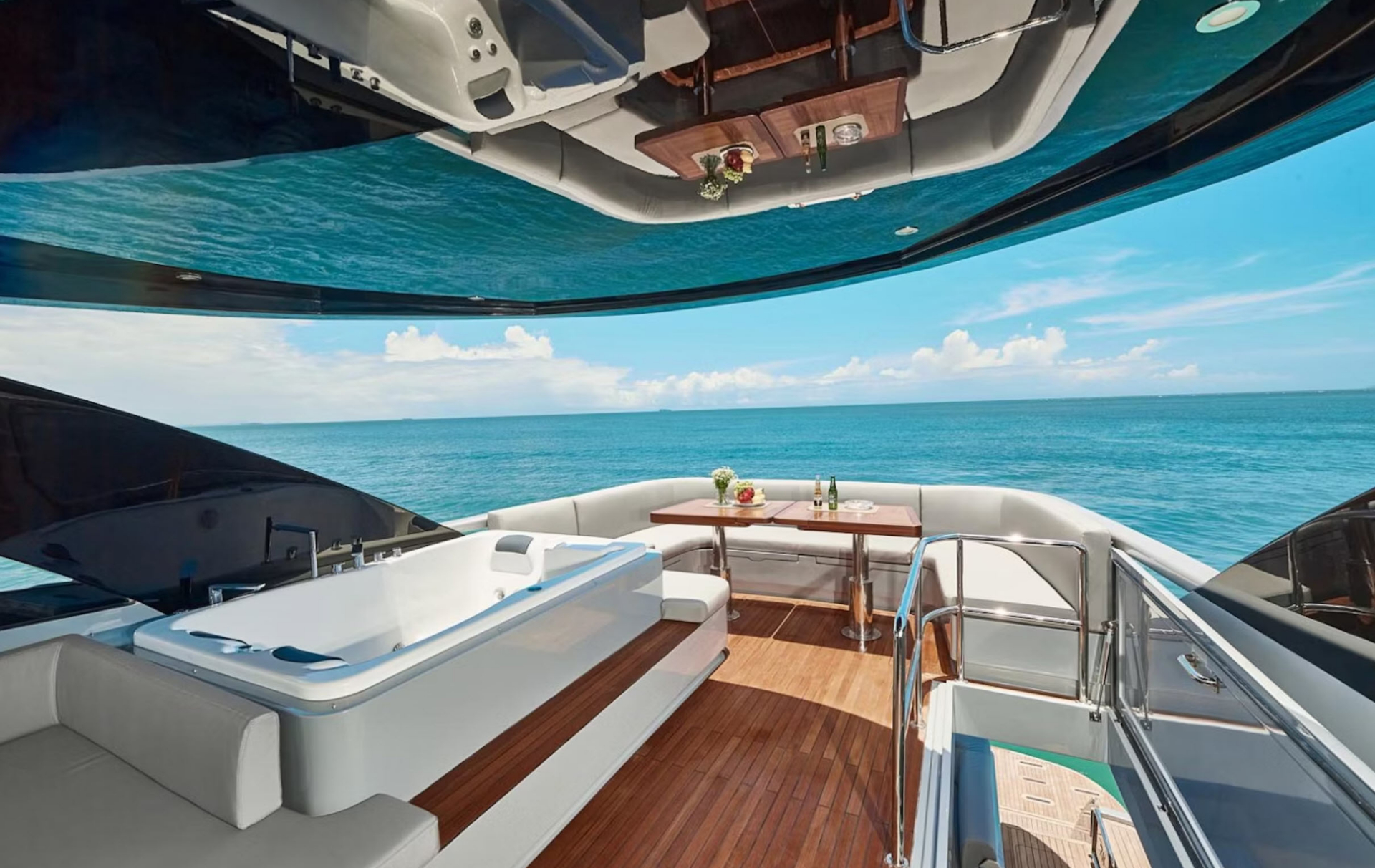 aft flybridge deck on the aquitalia 78 fly