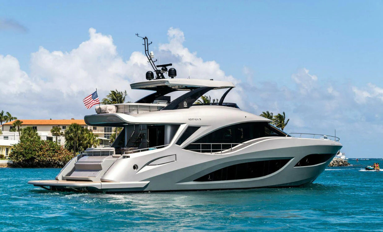 aquitalia 78 fly at stuart boat show