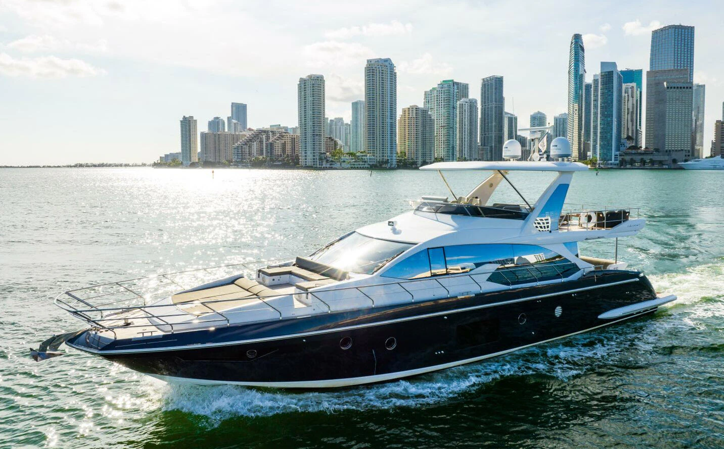 azimut 66 flybridge for sale in april 2025