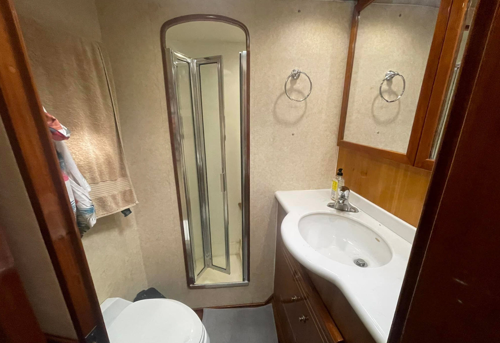 bathroom inside tony soprano boat