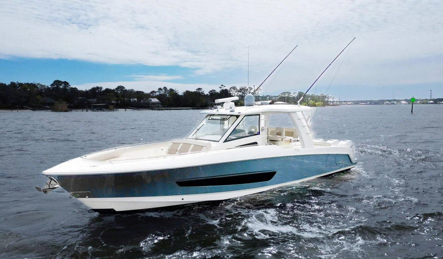 boston whaler 420 outrage for sale april 2025