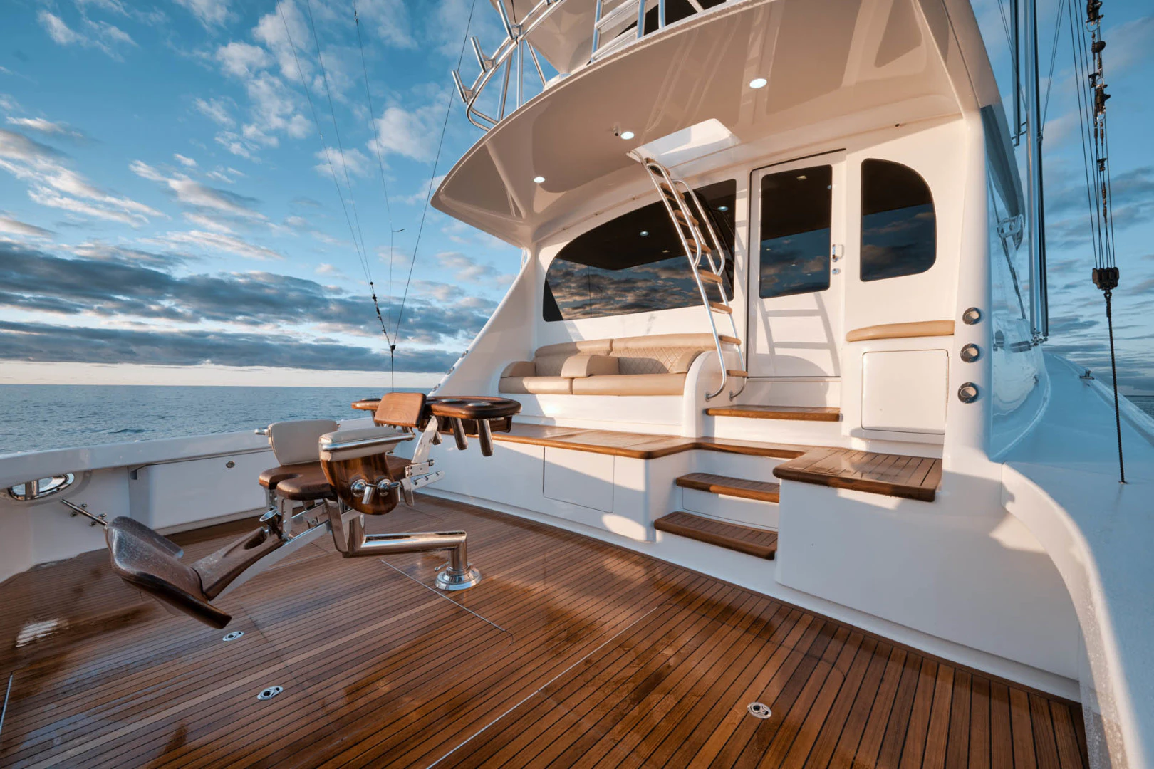 viking 80 eb cockpit viking 80 eb cockpit