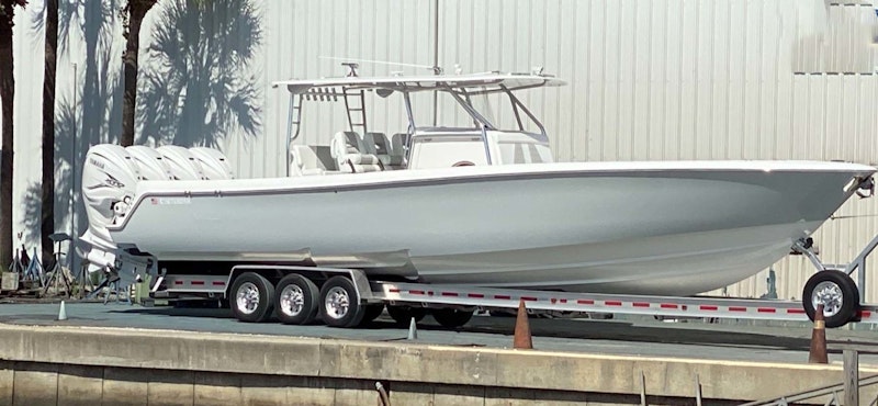 contender boats 44