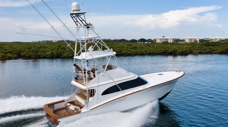 Epiphany F&S Custom Sportfish