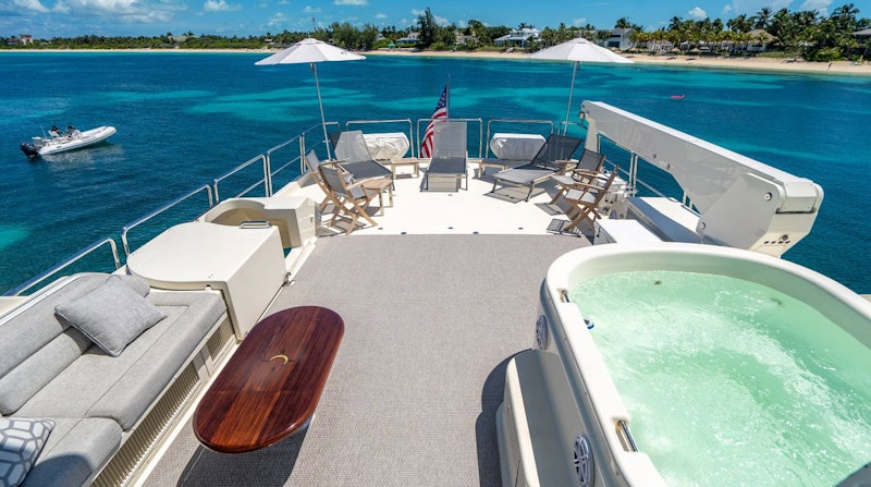 flybridge on westport 112