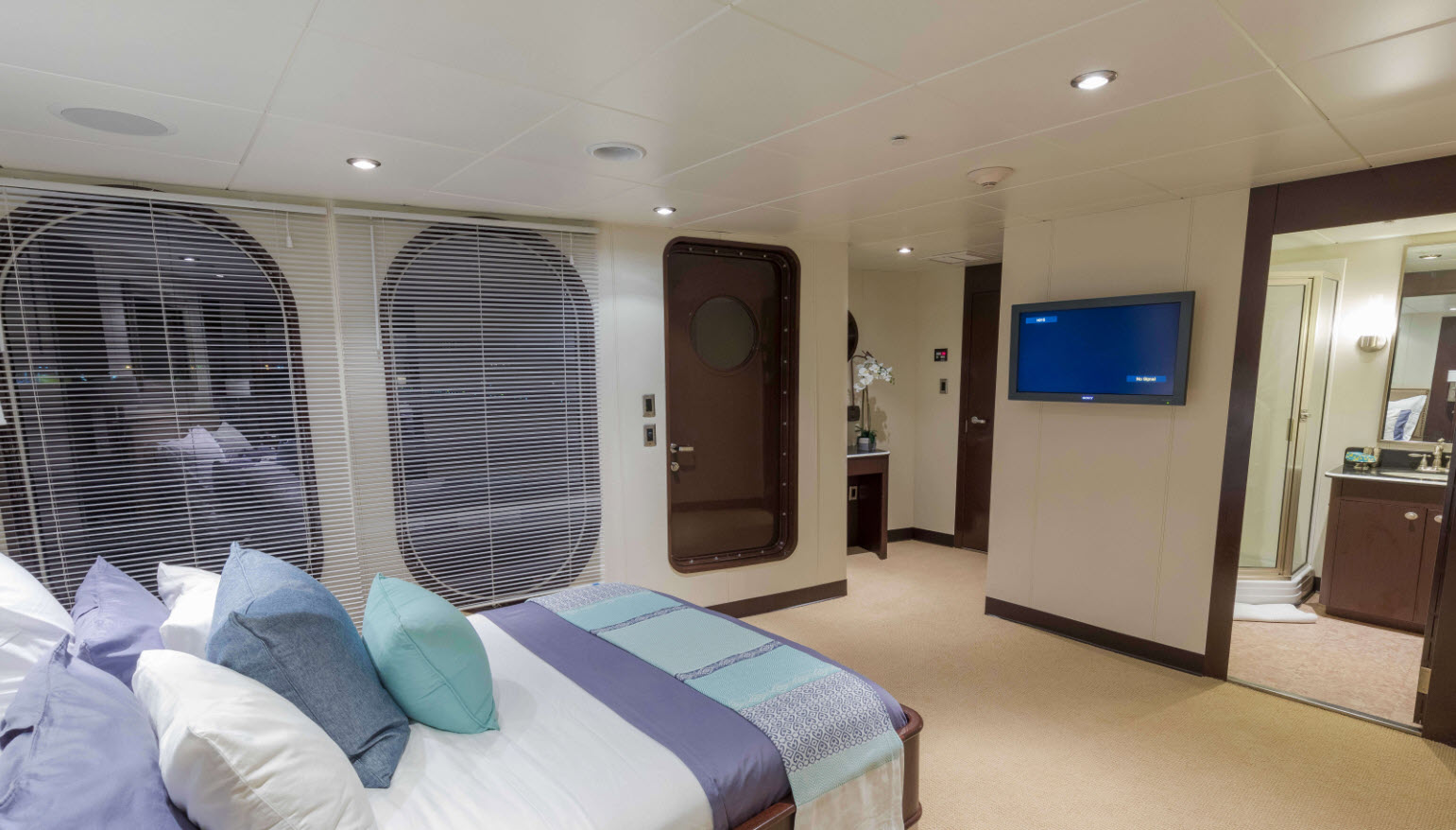 guest suite on superyacht