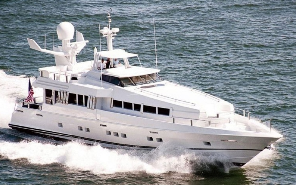 Highline Oceanfast 102 Yacht For Charter