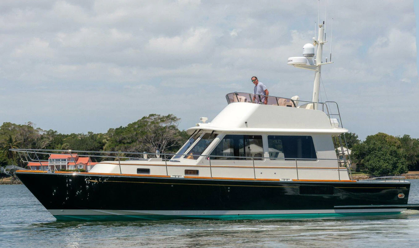 lyman morse 42 downeast flybridge cruiser