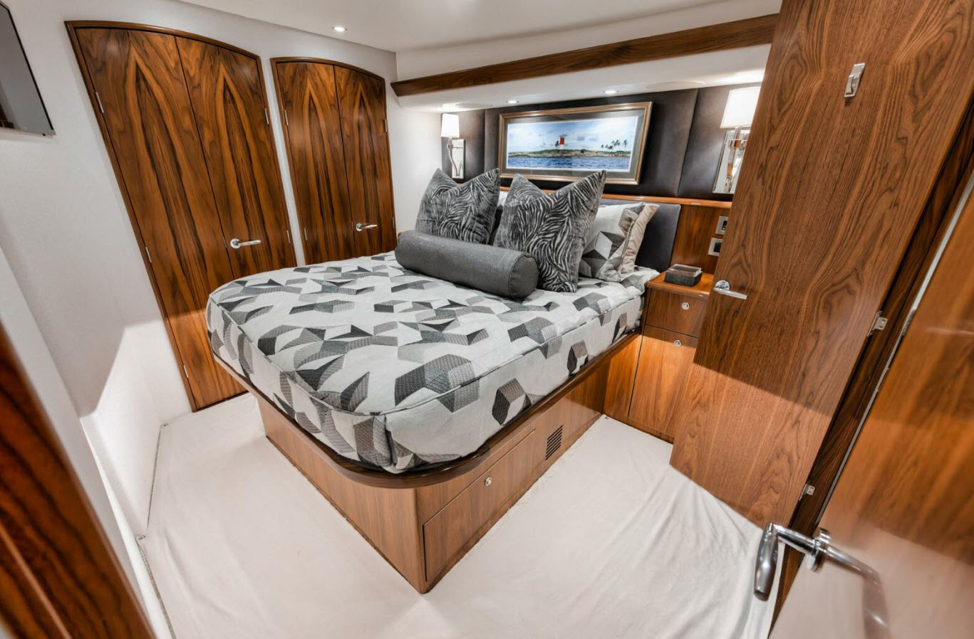 master cabin on 2022 viking 58 convertible master cabin on 2022 viking 58 convertible