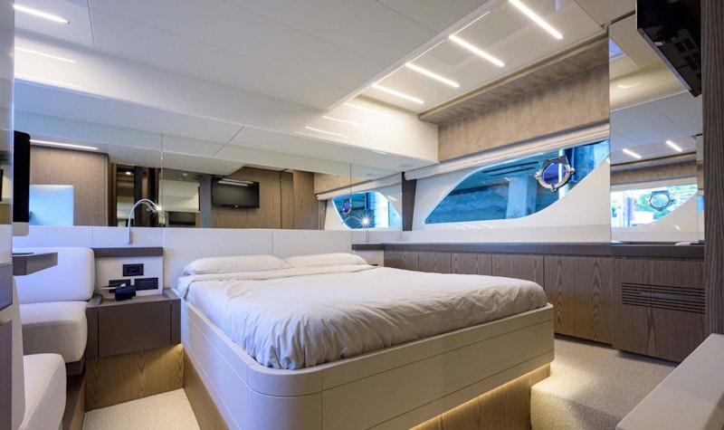 master cabin