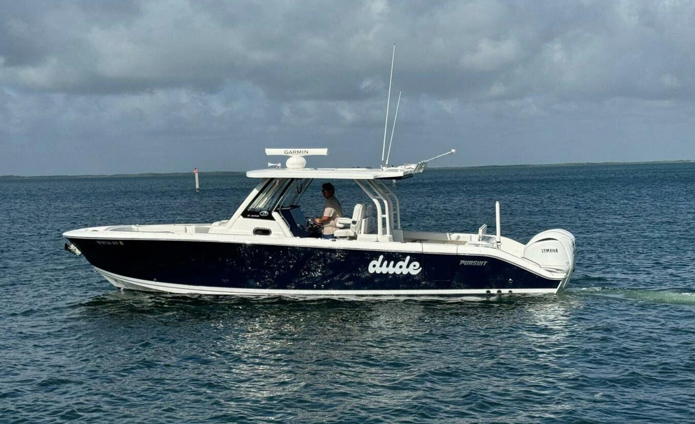 pursuit 328 for sale in april 2025