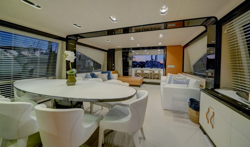 salon - azimut 80 flybridge
