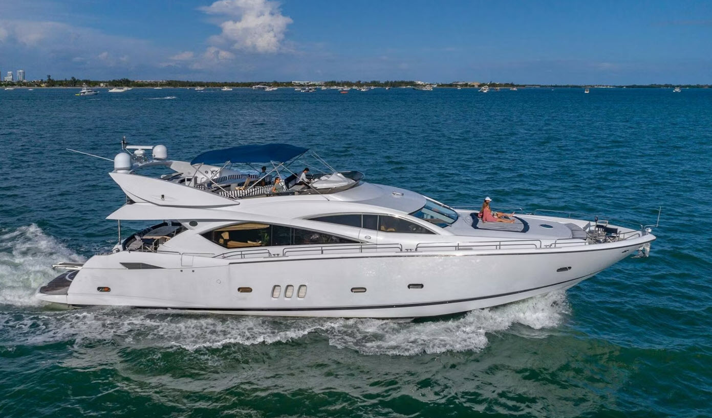 sunseeker yachts 82 - miami boat show 2023