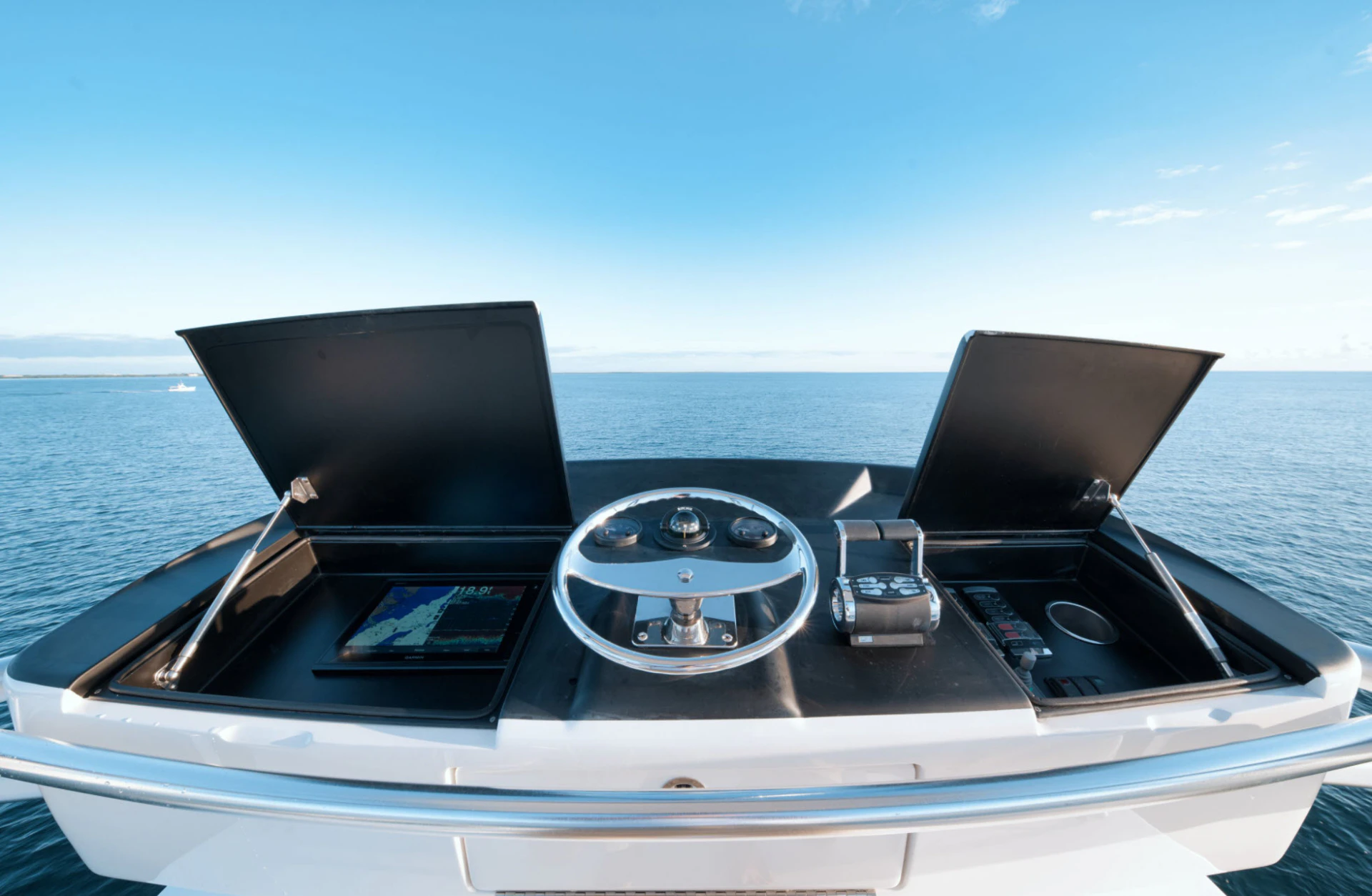 Tower Controls on viking 80 EB Tower Controls on viking 80 EB