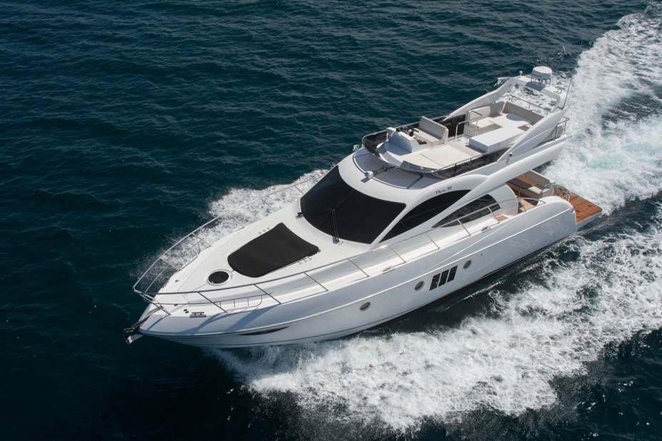 New Dyna Yachts 52 Flybridge