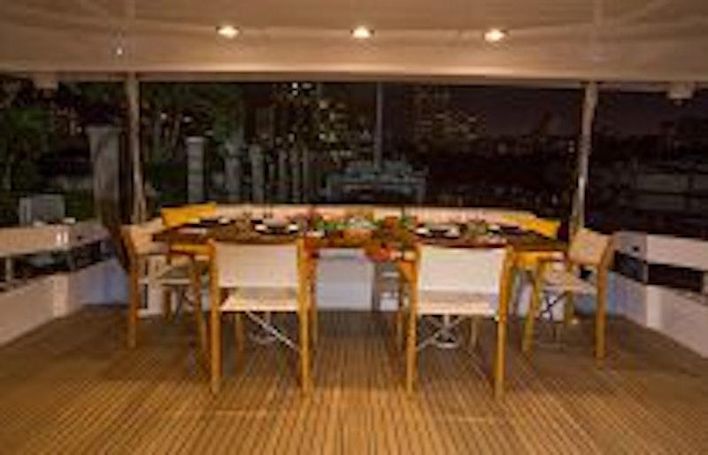 photo of Hatteras 100 Motor Yacht outdoor dining