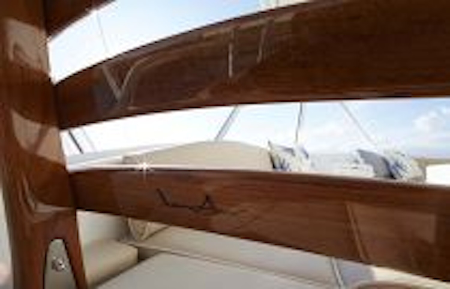 photo of Hatteras GT70 View
