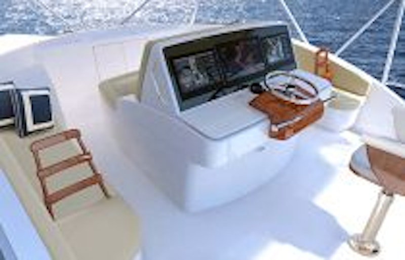photo of Hatteras GT59 console electronics